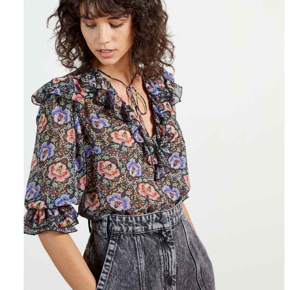 TIFNIE-Ruffled Floral V neck Blouse with 3/4 Sleeve